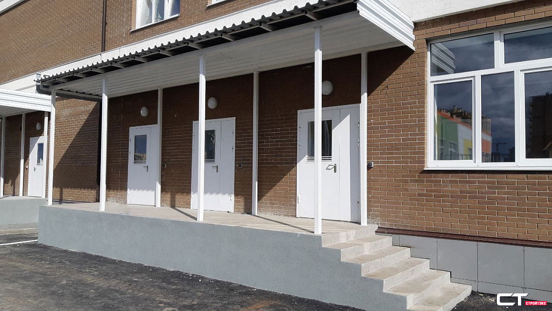 ДПМ-2 EIS60 300х600мм Антипаника с фрамугой и накладкой из нержавеющей стали ДПМ-2 EIS60 300х600мм Антипаника с фрамугой и накладкой из нержавеющей стали